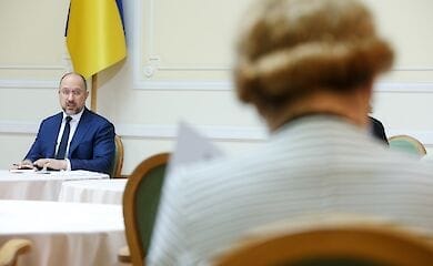 Шмыгаль заявил, что во время локдауна транспорт останавливать не планируют