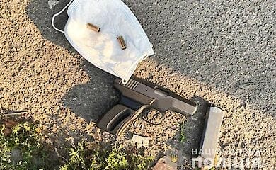В Києві чоловік влаштував стрілянину у відповідь на зауваження