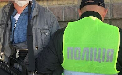 В Соломенском районе столицы задержали карманников