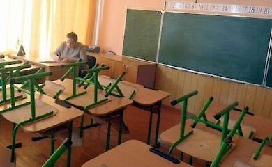 Сколько школьников в Украине отправили на карантин