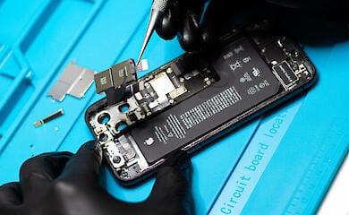 Чистка iPhone 11 Pro от пыли и грязи: как решить проблему?