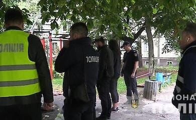 У Києві затримали бездомного, який вбив жінку на дитячому майданчику