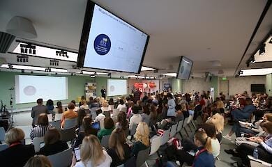 На HR Wisdom Summit 20 топовых HRD поделились трендами, которые изменят рынок труда