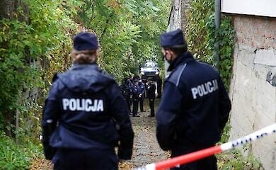 Женщина задушила троих своих детей