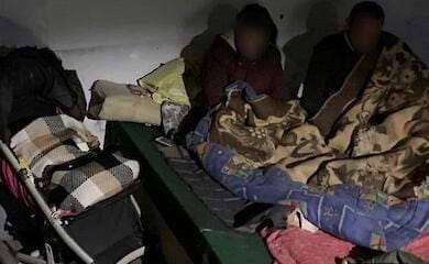 Столичные полицейские обнаружили в заброшенном помещении 4-месячную девочку