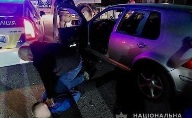 На Західній Україні затримали шахраїв, які ошукали пенсіонерів на велику суму