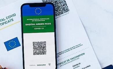Полиция будет проверять сертификаты вакцинации в местах скопления людей