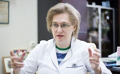 Ведучий інфекціоніст МОЗ пояснила, кому потрібна третя доза COVID-вакцини