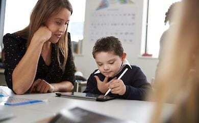  Скільки спецшкіл та інклюзивних класів є в Дарницькому районі столиці