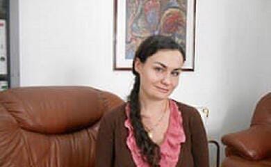 Нужна помощь ребенку: в Киеве от COVID умерла недавно родившая учительница