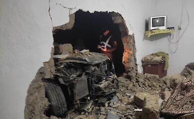 На Одещині машина в'їхала у будинок