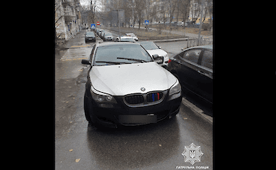 В Киеве на мосту Патона стреляли