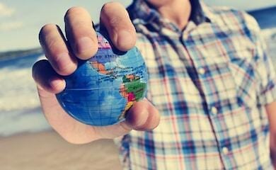 Большинство украинцев не хотят уезжать за границу на заработки
