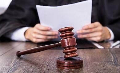 Экс-командующий ВМС Украины предстанет перед судом за госизмену