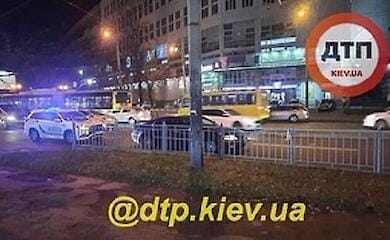 В Киеве ДТП: мужчина попал под авто