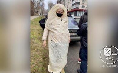 В Днепре заметили человека-презерватив