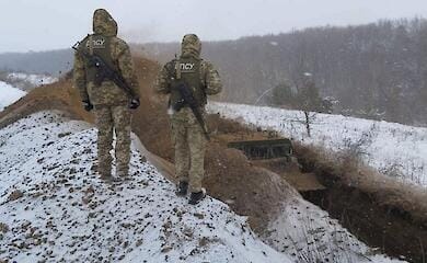 Пограничники укрепляют госграницу