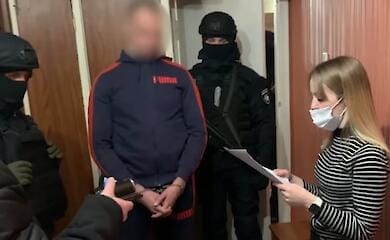 Под Киевом в дом местного жителя попала граната: видео