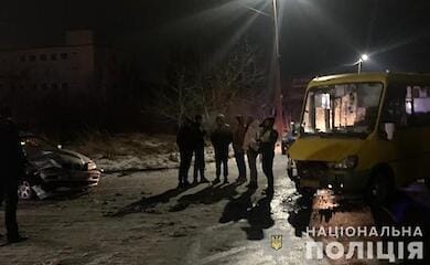 На Львовщине подросток врезался в маршрутку с пассажирами
