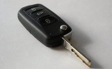 Зарегистрировать авто в Украине стало дороже