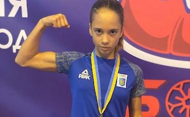 Українська 13-річна чемпіонка з боксу вразила соцмережі