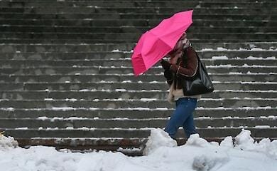 Ожеледиця у 18 областях: 11–12 січня в Україні буде слизько