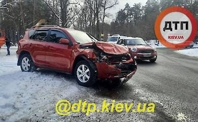 ДТП в Києві на Лівому березі: подробиці