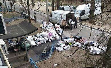 У Дніпрі жінка перевезла із собою ціле звалище сміття