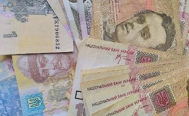 В Україні пенсіонерам дозволили витрачати гроші за вакцинацію на ліки: подробиці