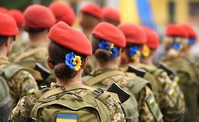 Отменят ли воинский учет женщин?