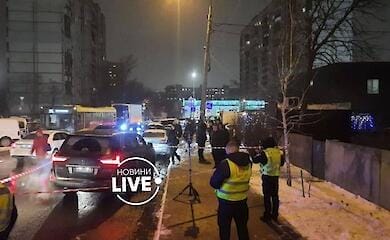 В Киеве стреляли по внедорожнику
