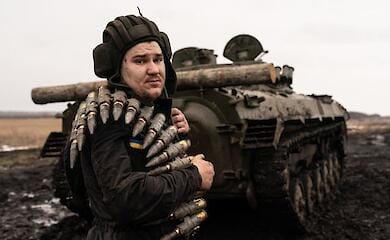 В Донецкой области прошли учебные стрельбы из БМП