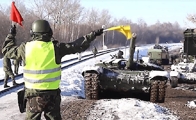В России показали видео отвода танковых армий