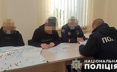 Знущались над хворою бабусею: в Києві судитимуть хуліганів