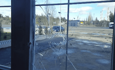 Місто Щастя на Луганщині знову обстріляли