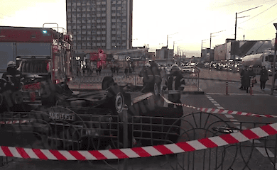 В Києві автомобіль у ДТП перекинувся на дах (відео, фото)