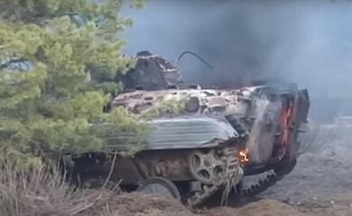 У РФ опублікували відео палаючих нібито "українських БМП" (відео)