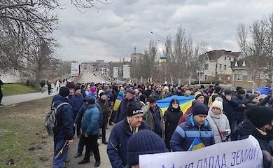 В Мелитополе люди вышли на митинг против оккупантов