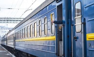 Под Киевом оккупанты подорвали железное полотно