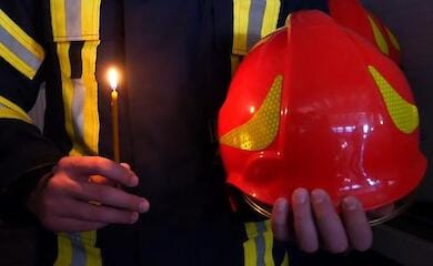 Обстрел оккупантами рынка Барабашово в Харькове - простились с погибшим спасателем