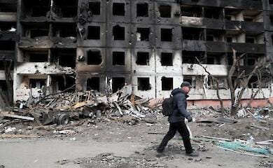 Окупанти закликають мешканців їхати до РФ