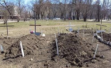 Тіла, поховані в житлових кварталах, ексгумуватимуться - Небитов