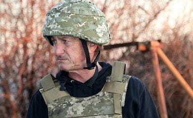 Шон Пенн призвал миллиардеров мира купить 2 эскадрильи истребителей для Украины