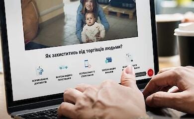 Создан единый ресурс для украинских женщин и детей, который поможет защититься от торговцев людьми