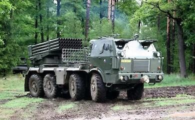 В Україну з Чехії надійшли реактивні системи залпового вогню
