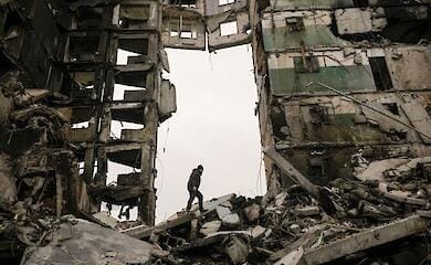 В Бородянке извлекли из-под земли 41 тело местного жителя