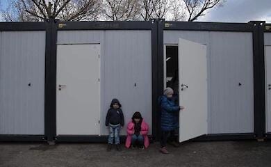 В Западной Украине открыли первый модульный городок для переселенцев