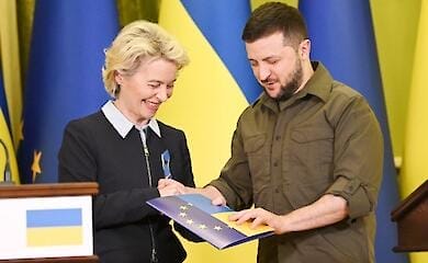 Зеленский и фон дер Ляйен обсудили послевоенное восстановление Украины