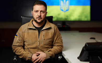 Тысячи будут убиты: Зеленский призвал россиян не ехать на войну