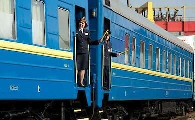 Через обстріл залізничної інфраструктури затримується ряд поїздів